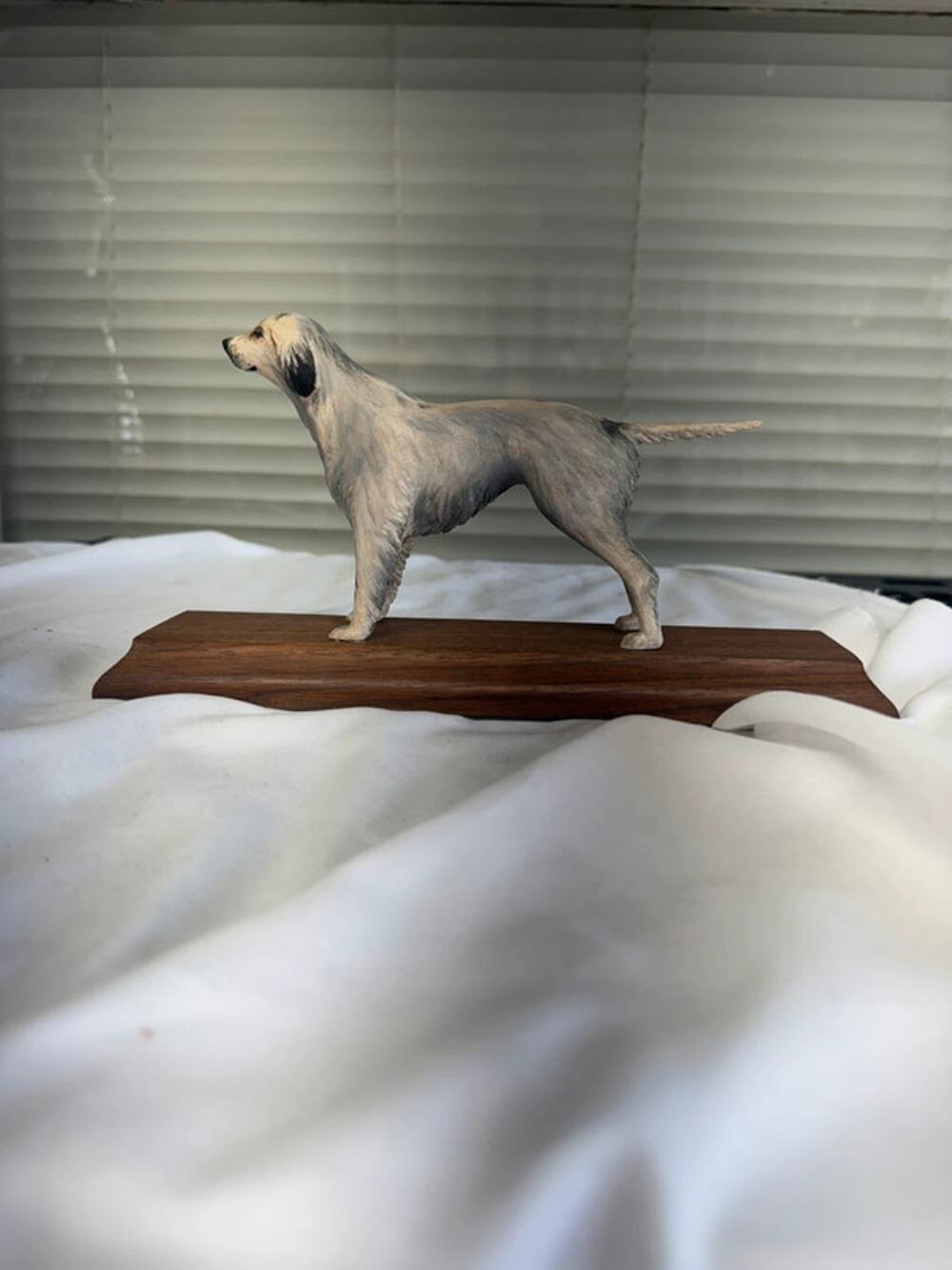 VTG hand carved German pointer sculpture